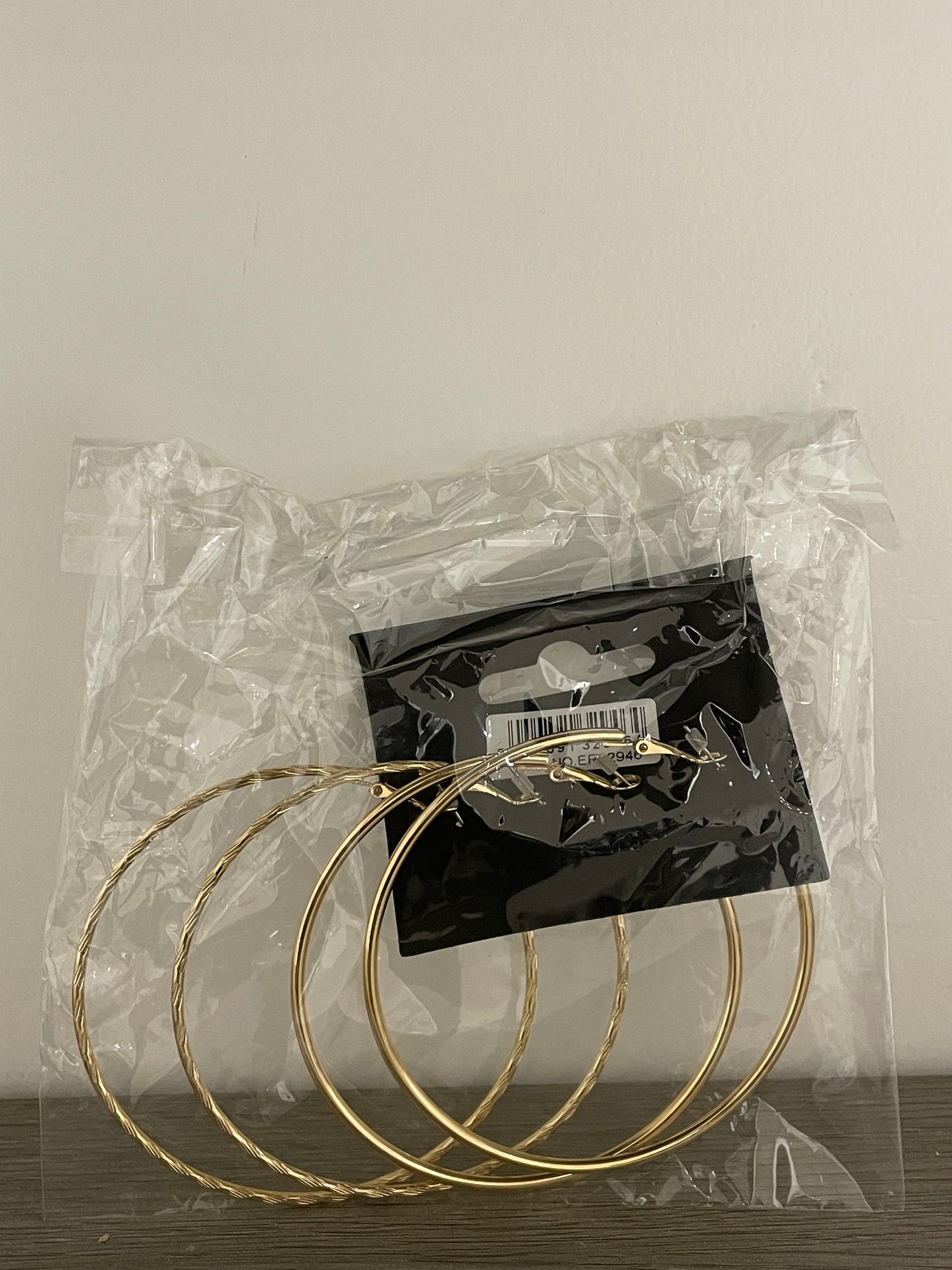 2 Pcs Gold Hoop Earrings