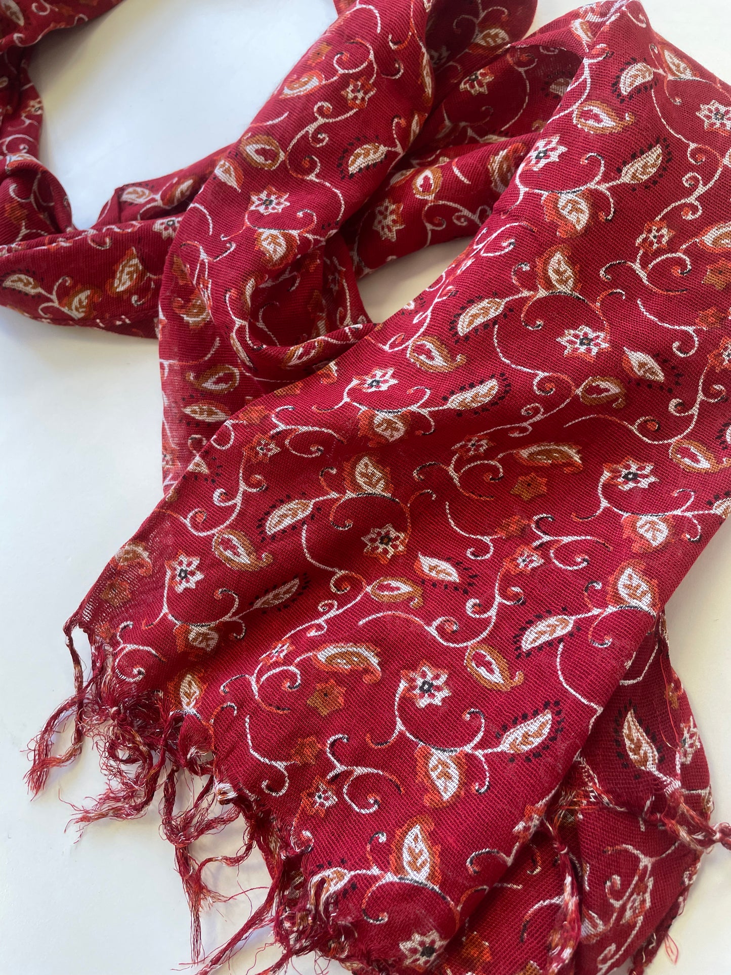 Red Leaf Pattern Scarf