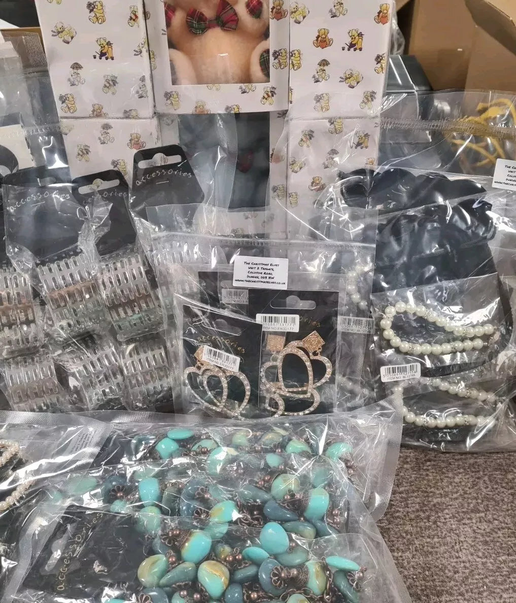 100+ Items Jewellery, Make-up, Misc