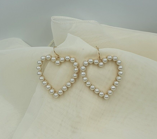 Gold Heart Shaped White Pearl